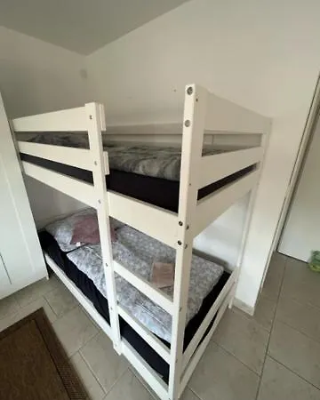 בית אירוח Monteurapart